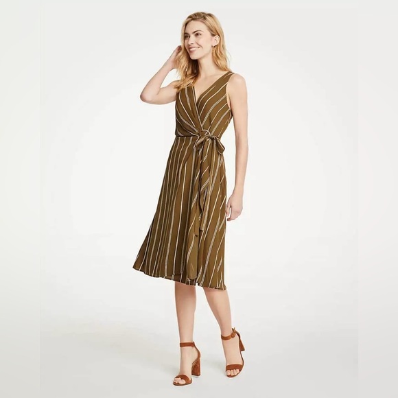 Ann Taylor Sleeveless Midi Pinstripe Faux Wrap Dress Size 6 - Picture 1 of 13